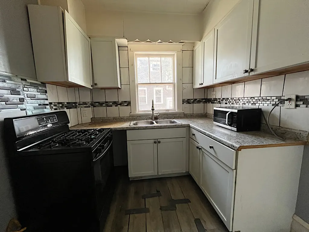 519 North View Street Aurora IL 60506