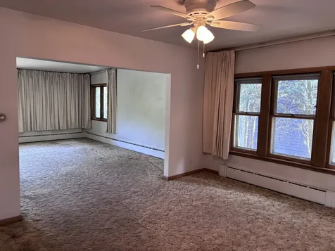 377 Blackhawk Road Riverside IL 60546