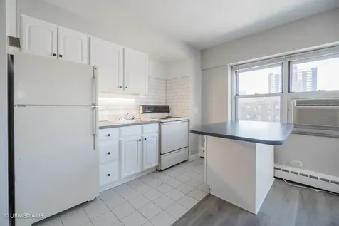 4970 North Marine Drive Chicago IL 60640