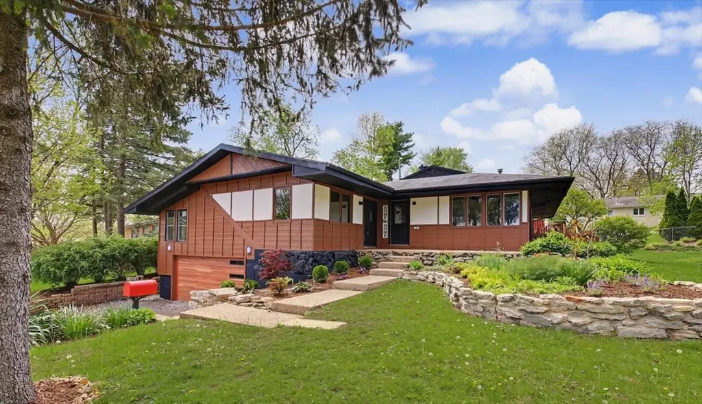 2 Walton Place Normal IL 61761