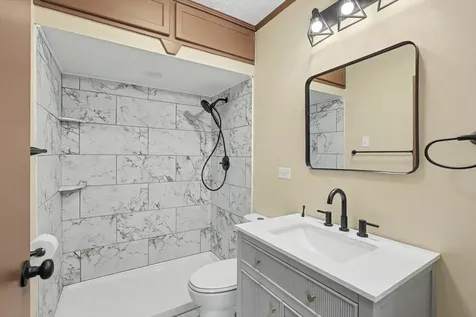 2 Walton Place Normal IL 61761