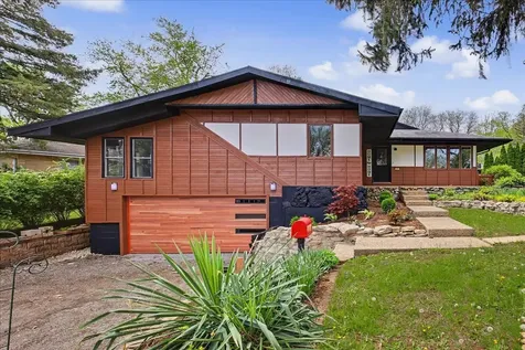 2 Walton Place Normal IL 61761