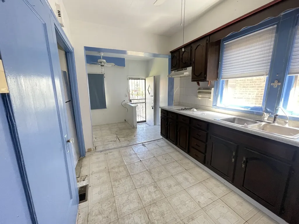 7919 South Wabash Avenue Chicago IL 60619