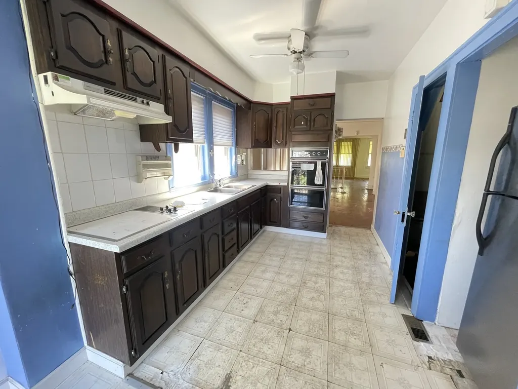 7919 South Wabash Avenue Chicago IL 60619