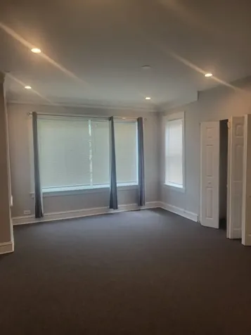 7918 South Essex Avenue Chicago IL 60617