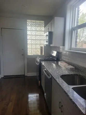 7918 South Essex Avenue Chicago IL 60617