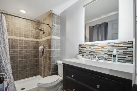 230 Millford Lane Bloomingdale IL 60108
