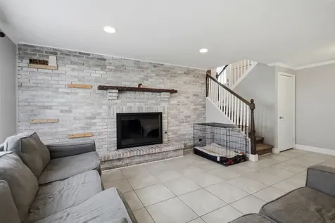 230 Millford Lane Bloomingdale IL 60108