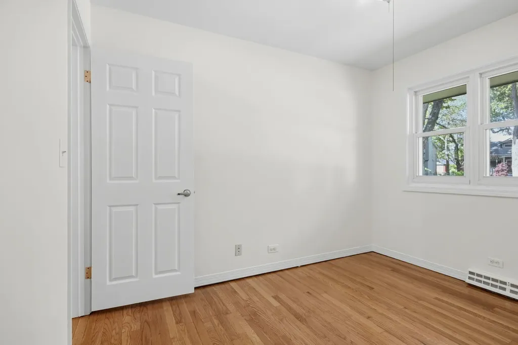 75 South 2nd Avenue Lombard IL 60148