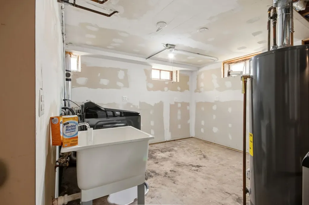 75 South 2nd Avenue Lombard IL 60148