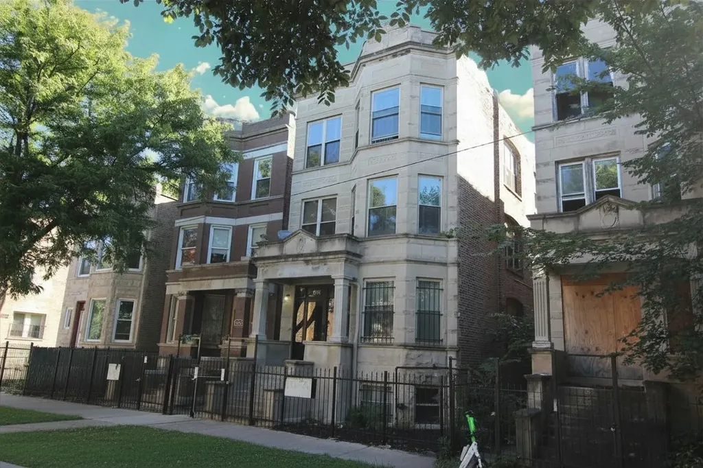 1439 South Saint Louis Avenue Chicago IL 60623