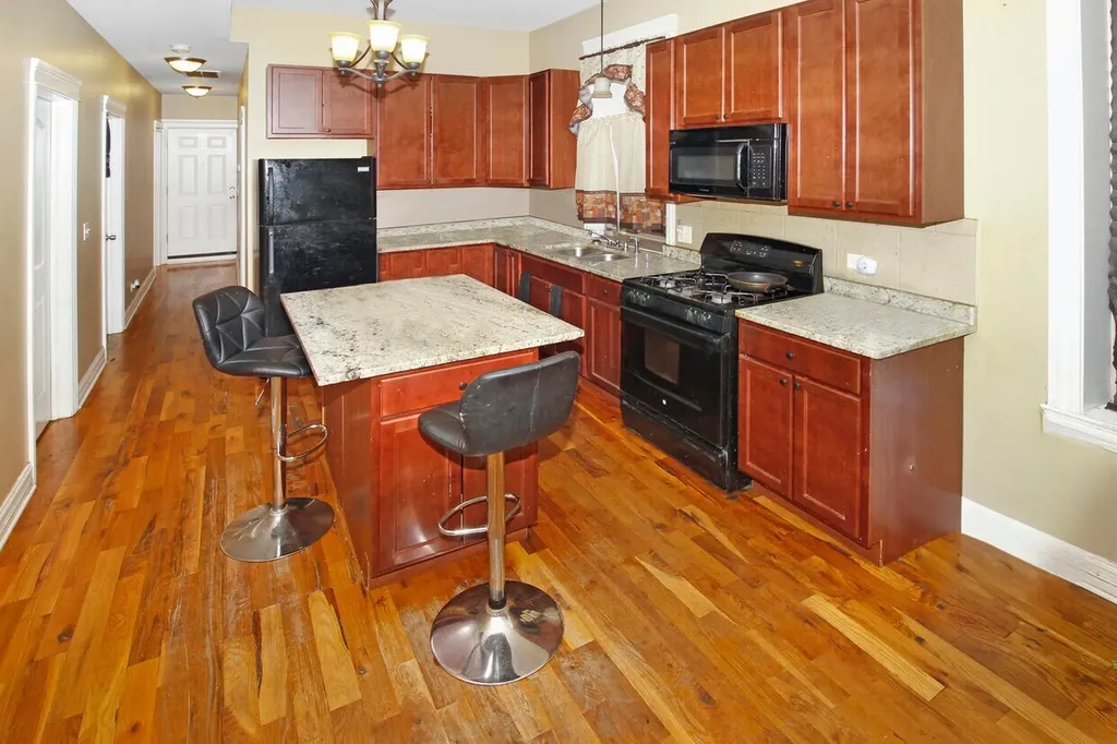 1439 South Saint Louis Avenue Chicago IL 60623
