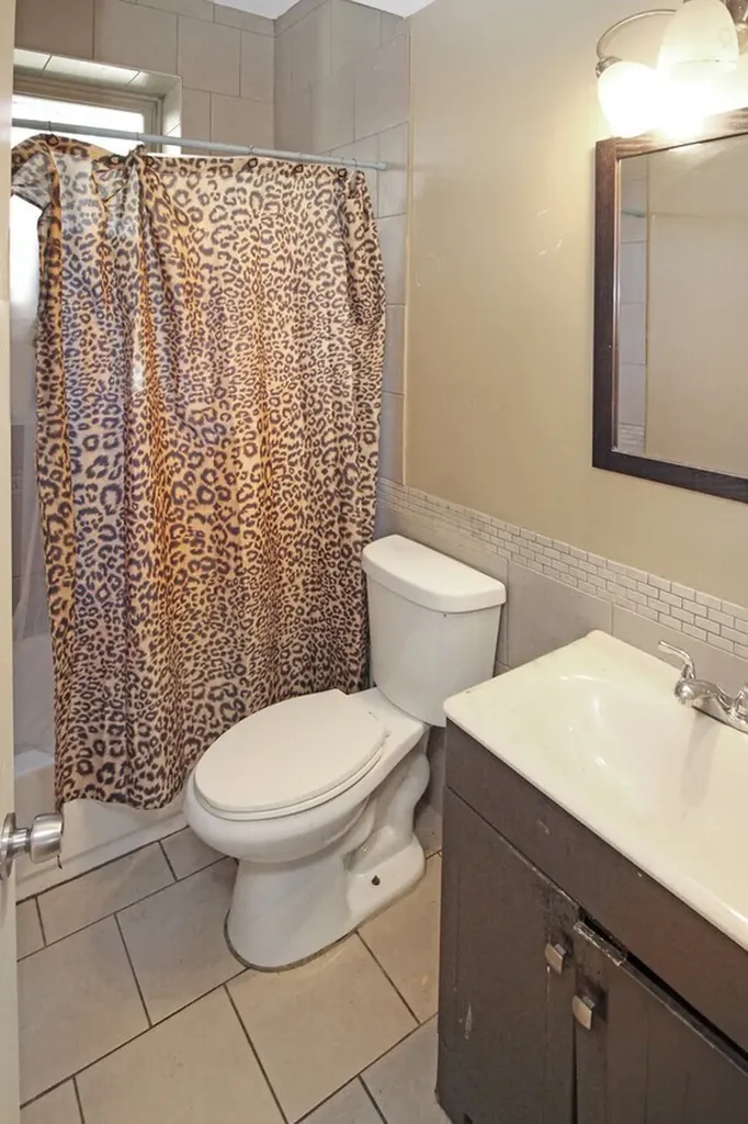 1439 South Saint Louis Avenue Chicago IL 60623