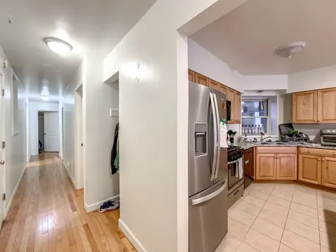 6711 North Sheridan Road Chicago IL 60626