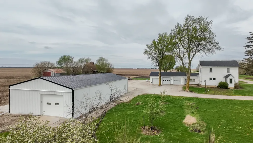 11323 North 1500 East Road Pontiac IL 61764