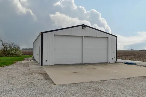 11323 North 1500 East Road Pontiac IL 61764