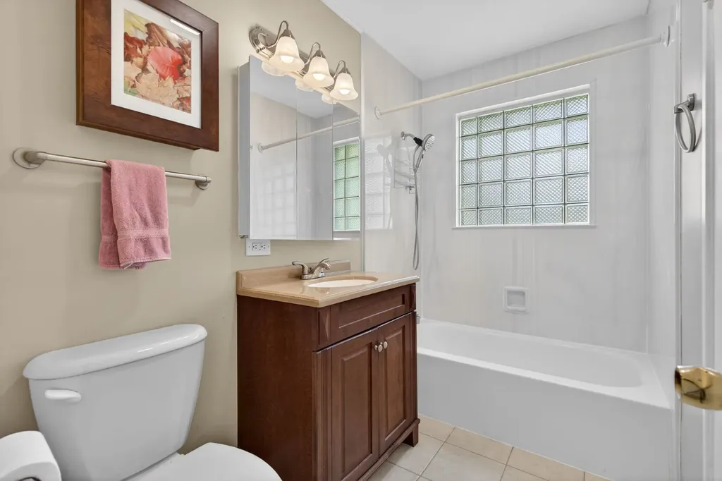 3609 Kingfisher Lane Rolling Meadows IL 60008