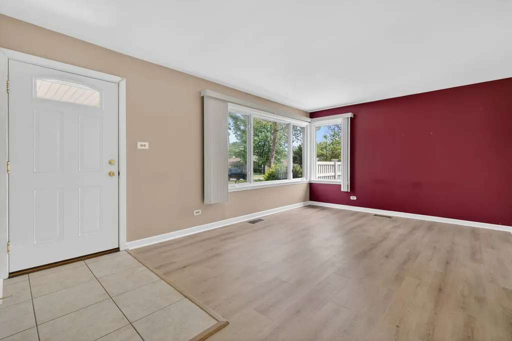 3609 Kingfisher Lane Rolling Meadows IL 60008