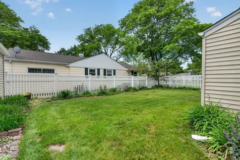 3609 Kingfisher Lane Rolling Meadows IL 60008