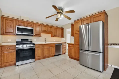3609 Kingfisher Lane Rolling Meadows IL 60008