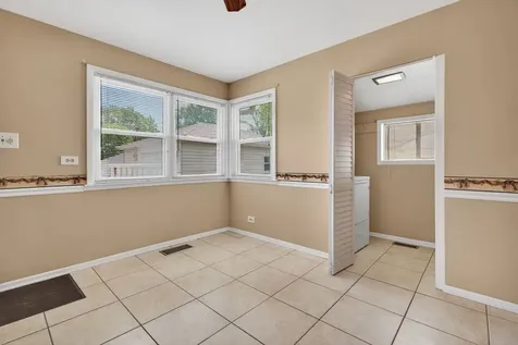 3609 Kingfisher Lane Rolling Meadows IL 60008