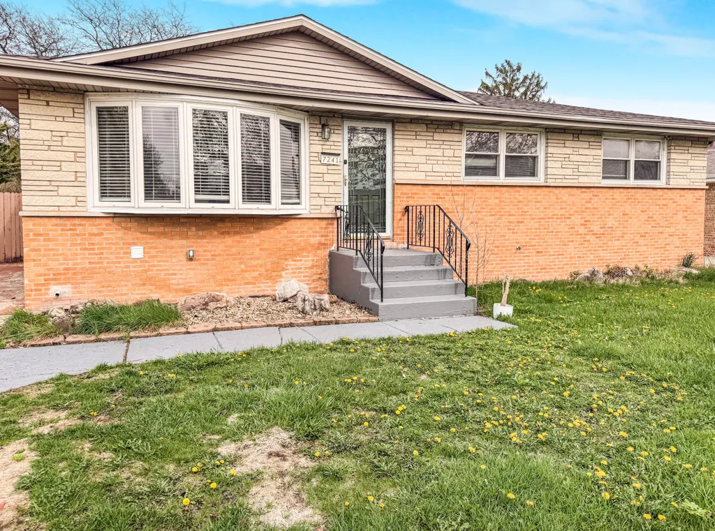 7241 Beloit Avenue Bridgeview IL 60455