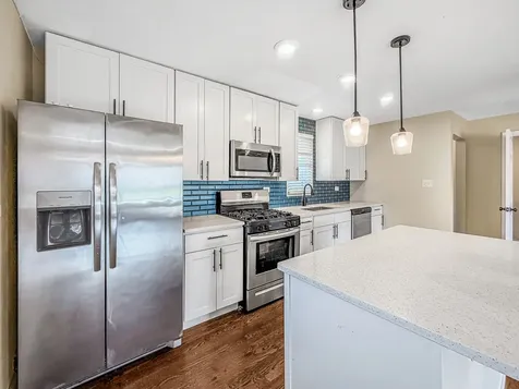 7241 Beloit Avenue Bridgeview IL 60455