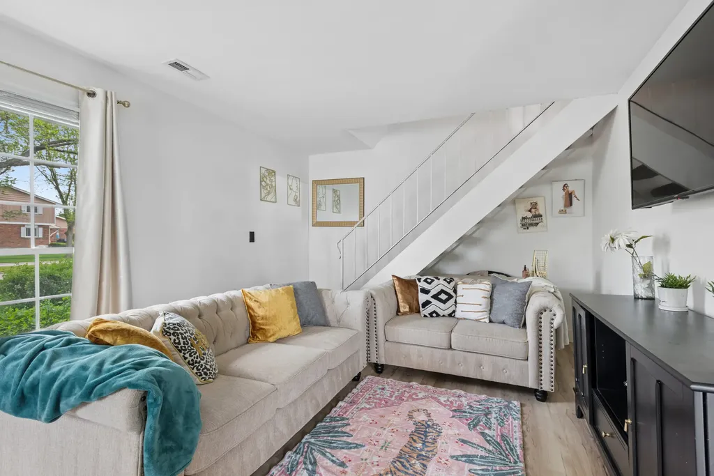 1171 Bunker Hill Court Wheaton IL 60189