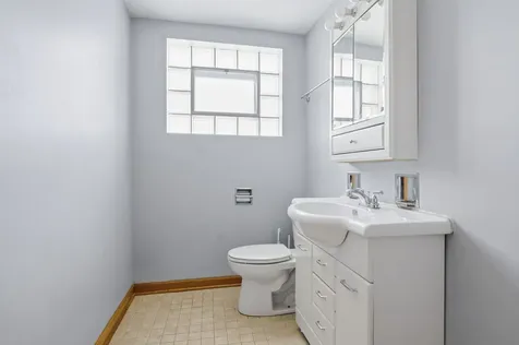 7023 29TH Place Berwyn IL 60402