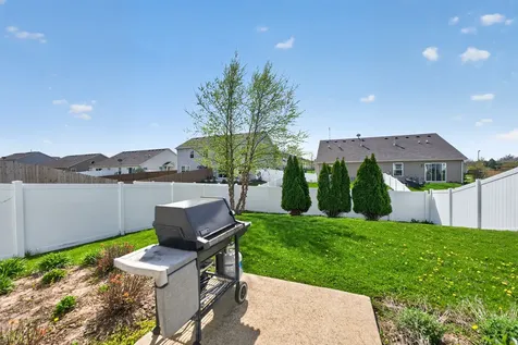 696 Vine Street Hampshire IL 60140