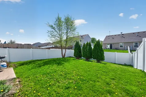 696 Vine Street Hampshire IL 60140