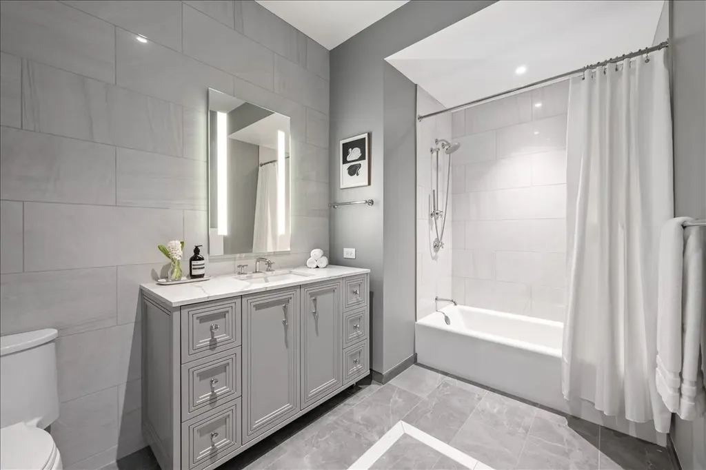435 North Michigan Avenue Chicago IL 60611