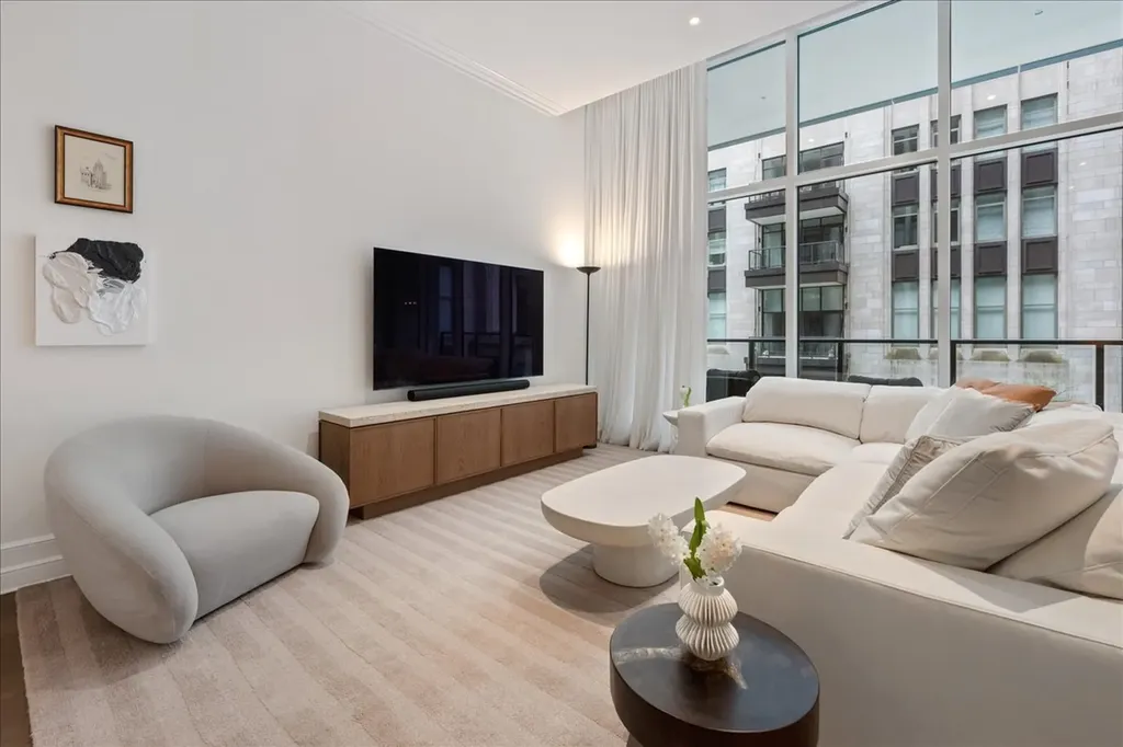 435 North Michigan Avenue Chicago IL 60611