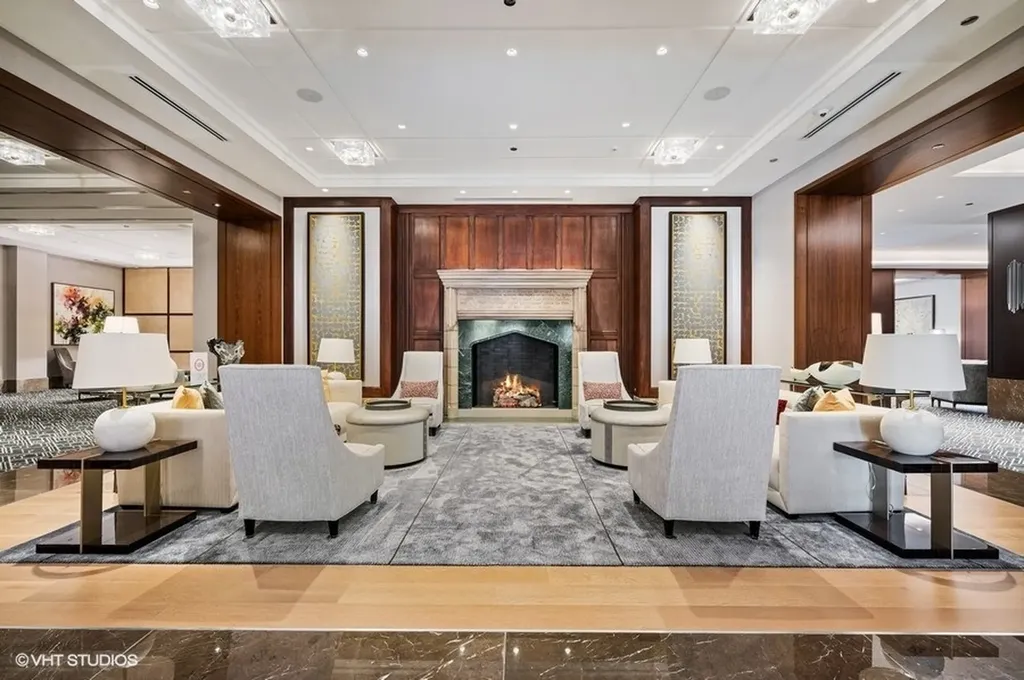 435 North Michigan Avenue Chicago IL 60611