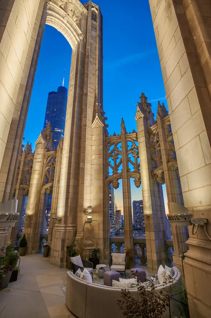 435 North Michigan Avenue Chicago IL 60611