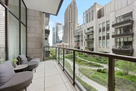 435 North Michigan Avenue Chicago IL 60611
