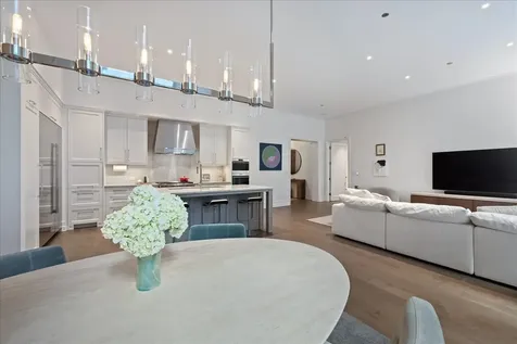 435 North Michigan Avenue Chicago IL 60611