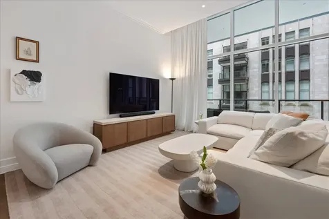 435 North Michigan Avenue Chicago IL 60611