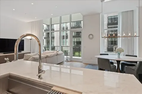 435 North Michigan Avenue Chicago IL 60611