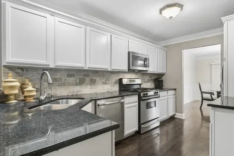 659 North Walden Drive Palatine IL 60067