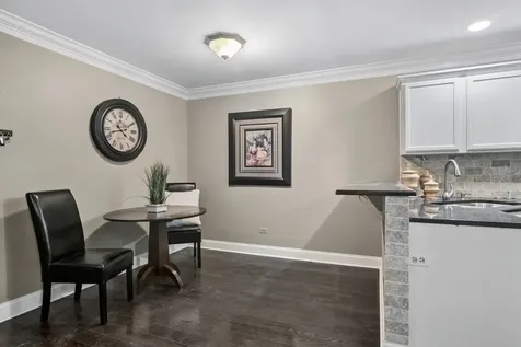659 North Walden Drive Palatine IL 60067