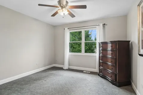 659 North Walden Drive Palatine IL 60067