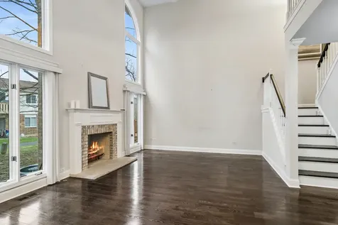 659 North Walden Drive Palatine IL 60067