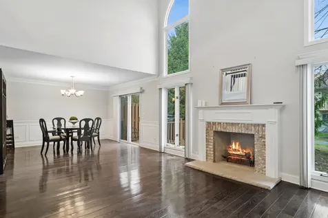 659 North Walden Drive Palatine IL 60067
