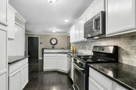 659 North Walden Drive Palatine IL 60067