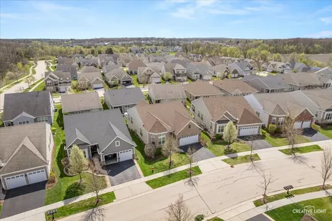 3857 Double Eagle Drive Elgin IL 60124