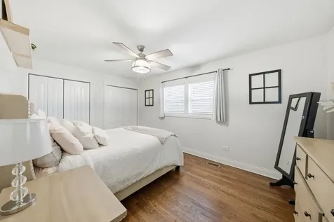 6425 West 64th Street Chicago IL 60638