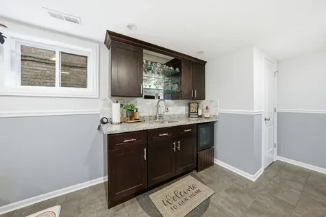 6425 West 64th Street Chicago IL 60638