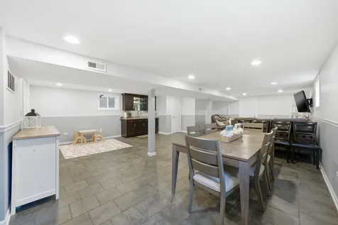 6425 West 64th Street Chicago IL 60638