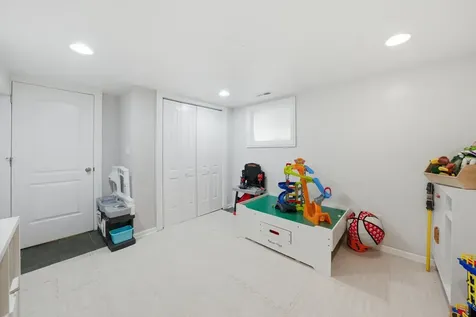 6425 West 64th Street Chicago IL 60638